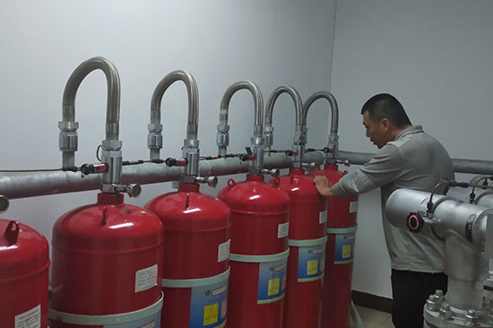 ���еĔ�(sh��)��(j��)�C(j��)������Ҫ���b���w���ϵ�y(t��ng)������(sh��)��(j��)�C(j��)�����w���ϵ�y(t��ng)����x����